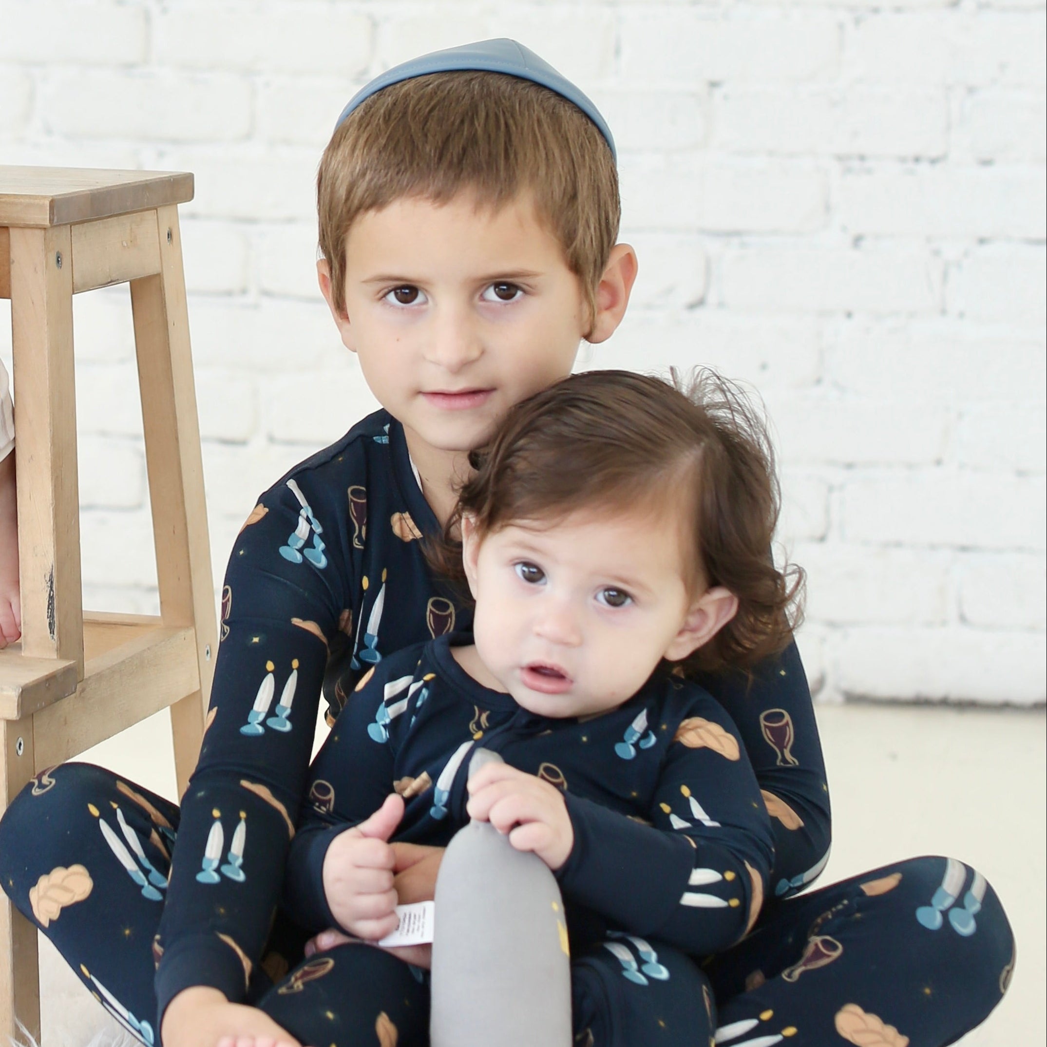 Shabbat Candles & Challah Two-Piece Pajama Set