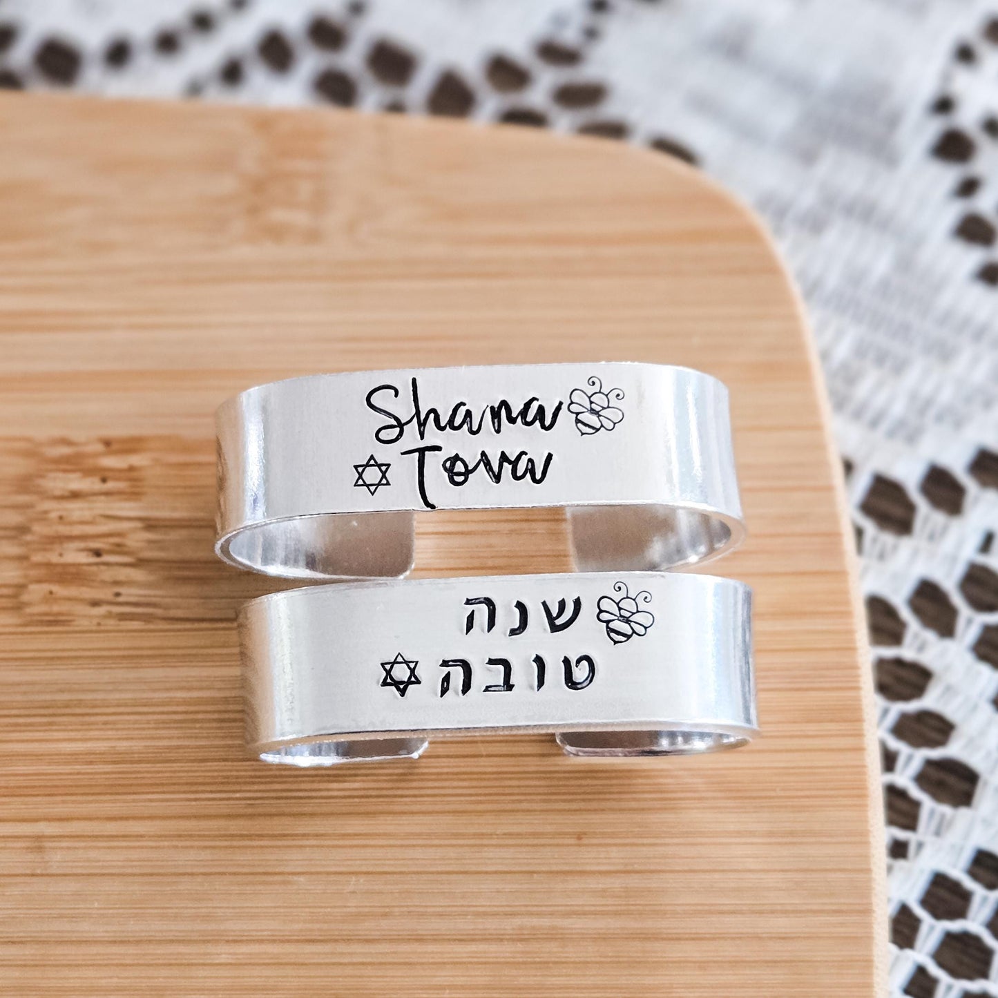Shana Tova Honey Bee Napkin Rings