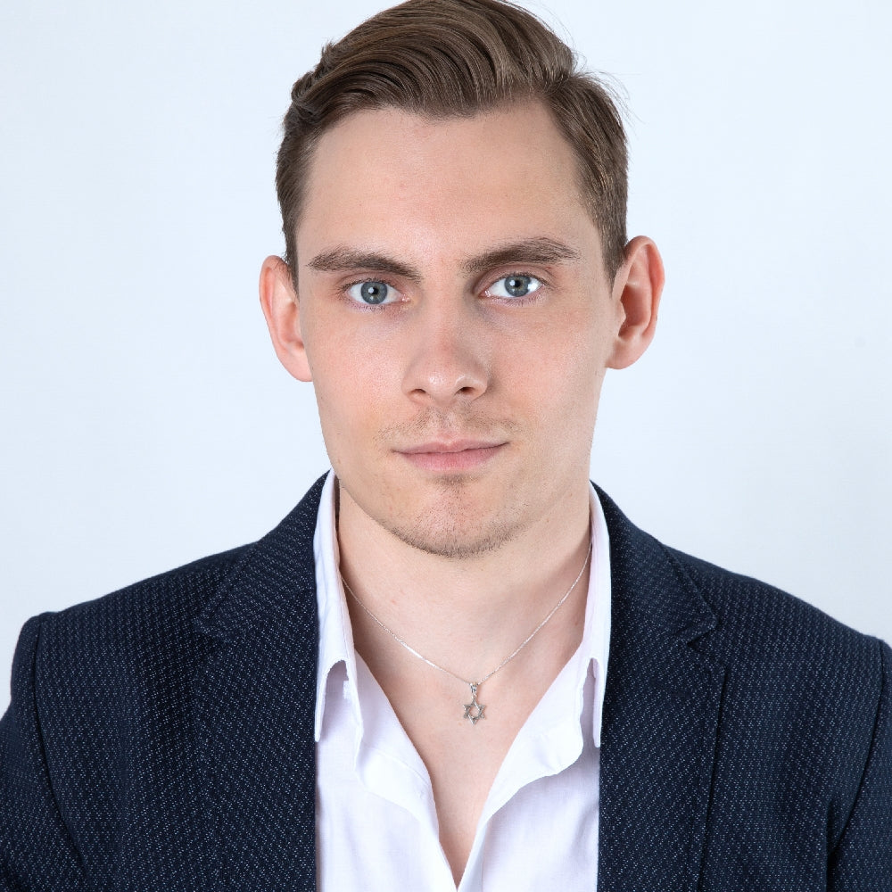 Sterling Silver Intertwined Triangles Star Of David Necklace