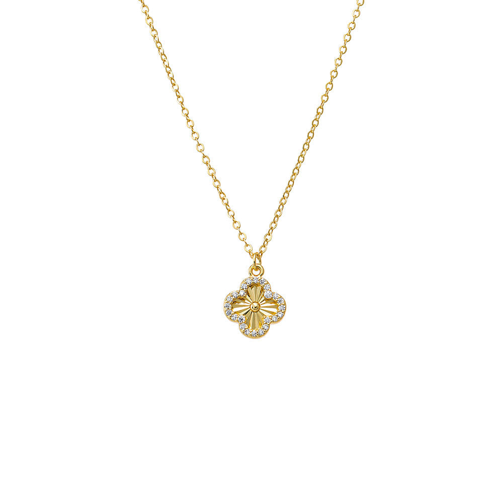 Pavé Outlined Ridged Clover Pendant Necklace