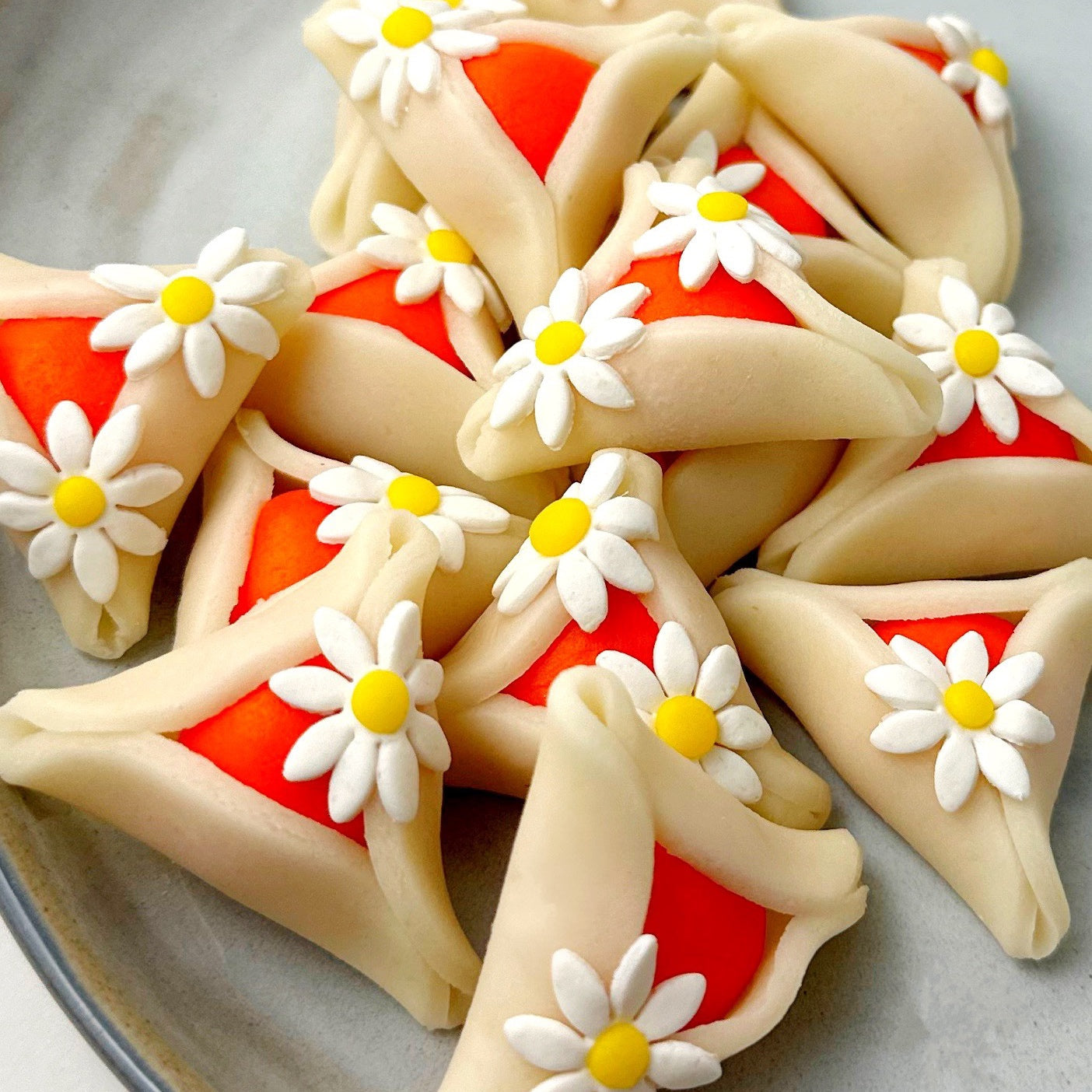 Purim Daisy Hamantaschen