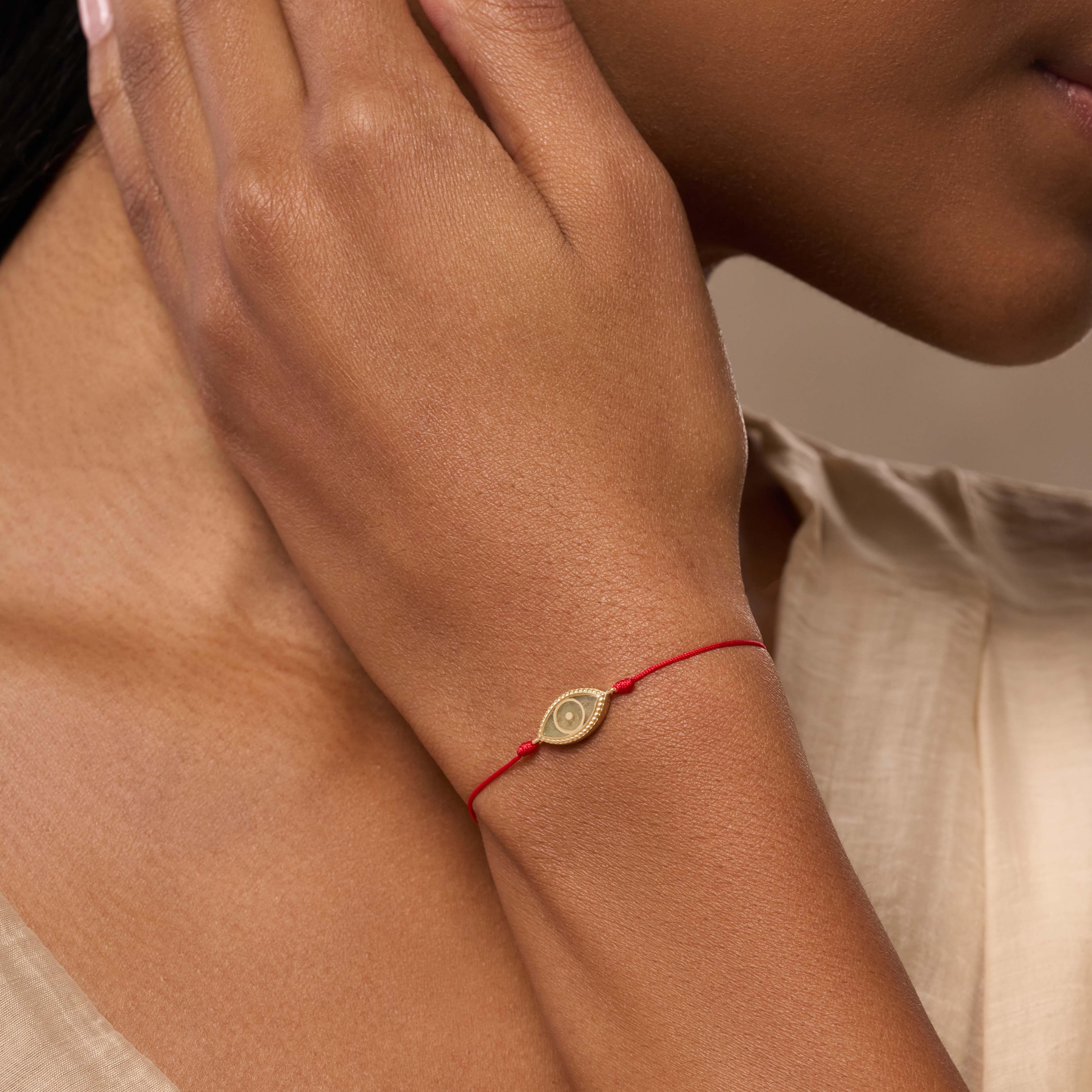 Spirit’s Innovation Red String Evil Eye Peridot Bracelet