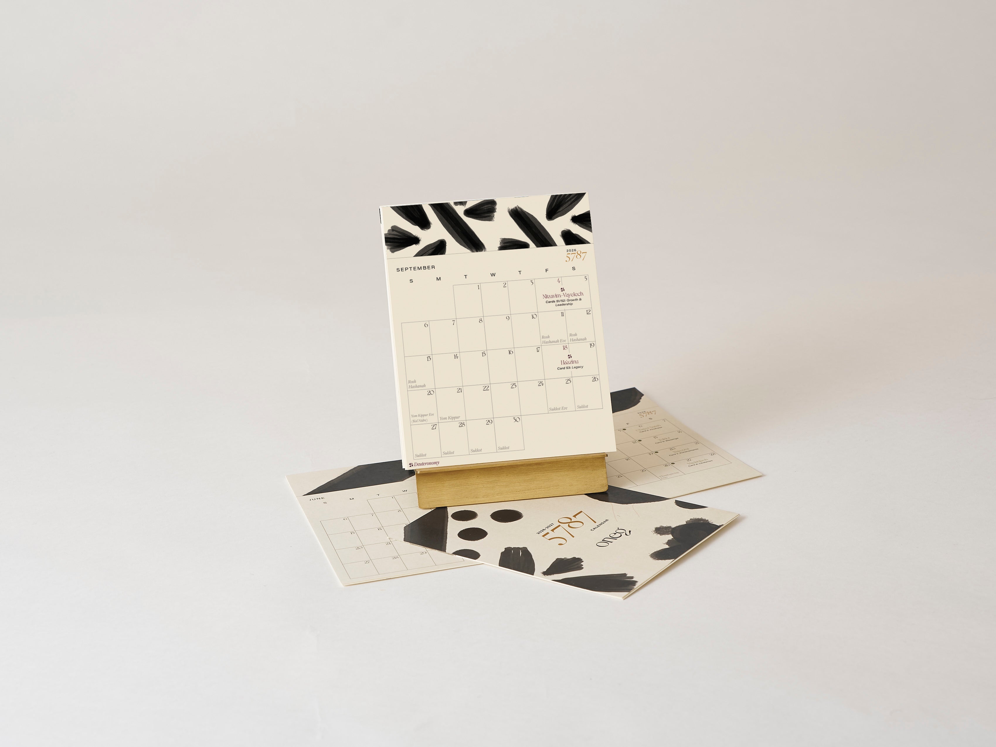 5787 Calendar + Stand